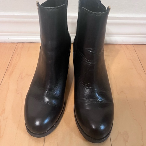 Tory Burch Nicola Heeled Moto Ankle Boot Black Leather Size 7 (Appear NEW) - Picture 7 of 9